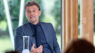 Intendant Jonas Kaufmann bei der Präsentation in Erl.