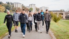 Jede Wanderung beginnt mit dem ersten Schritt – und jede Wanderung ist ein Schritt in Richtung ...