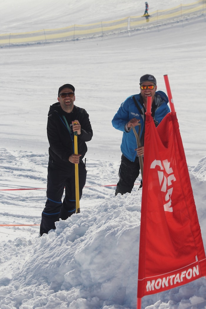 Das freute auch Reinhard Juen (li.) Venue Manager Moguls für die WM 2027.