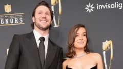 Football-Spieler Josh Allen und Schauspielerin Hailee Steinfeld (beide 29) sind erstmals Eltern ...