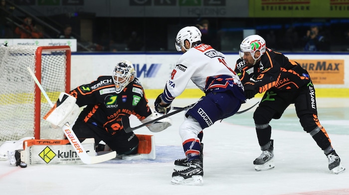 Goalie Max Lagace war einmal mehr ein Fels in der Brandung.
