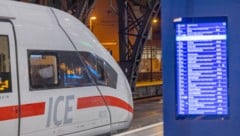 Der ICE (Archivbild) musste evakuiert und durchsucht werden.