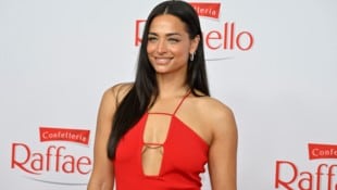 So kennen und lieben die Fans Amira Aly. Doch die sympathische Moderatorin wagte sich jetzt an ...