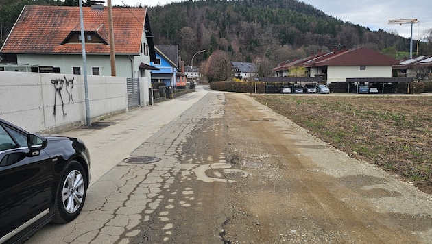 Das ist die „Autobahn“, die in Viktring geschaffen wird. Im gesamten Viertel gibt es nur schmale ...