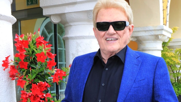 Beim Landgericht Neuruppin sei per Eilantrag eine einstweilige Verfügung beantragt worden, sagte ...