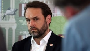 Eisbullen-Manager Helmut Schlögl.