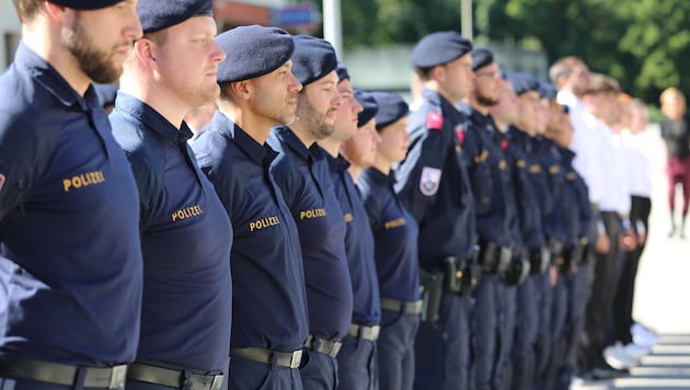 Aus Sicht der Polizeigewerkschafter wird der Dienst immer weniger attraktiv, viele Polizisten ...
