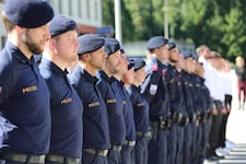 Aus Sicht der Polizeigewerkschafter wird der Dienst immer weniger attraktiv, viele Polizisten ...