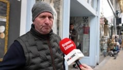 „Die Gagen sind jenseits von Gut und Böse“, sagt Bernhard verärgert. Viele Zahler würden sich ...