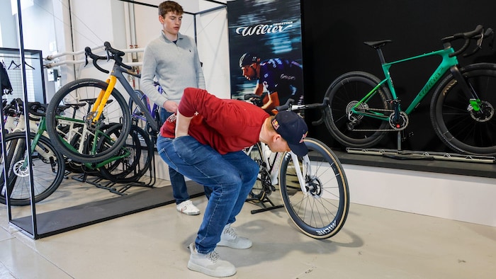 „Die Reifenbreite ist okay, da geht aber noch mehr“ – Kristoffersen mit Granturismo-Juniorchef ...