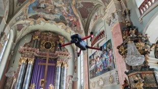 Solche Drohnen werden über der Messe schweben.