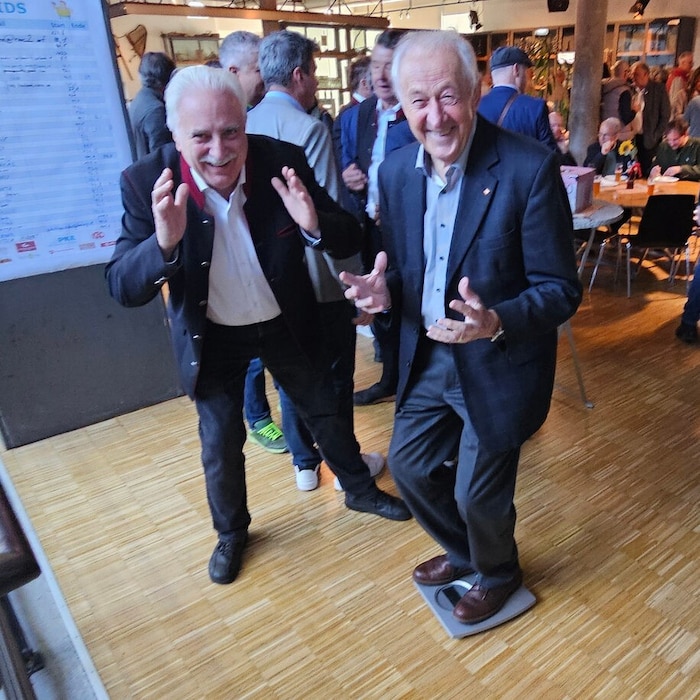 Rudi Schober konnte sein Gewicht nach dem Abspecken fast nicht glauben. Auch Raimund Plautz ...