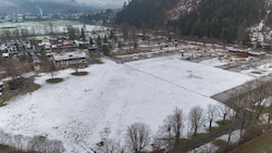 Auf der freien Wiese soll der Campingplatz erweitert werden.