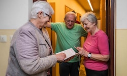 Die Familie Holzinger aus Gösting spendet Jahr für Jahr für die Haussammlung der Caritas.