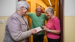 Die Familie Holzinger aus Gösting spendet Jahr für Jahr für die Haussammlung der Caritas.