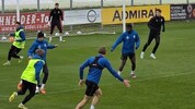 Beim Training in Wels erlebten Dominik Samardzija (im Tor) und Felix Albrecht (r.) hohe ...