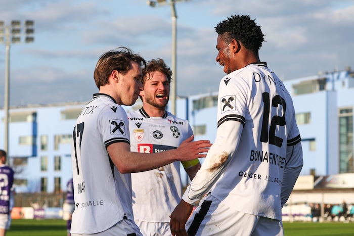 Raul Marte, Johannes Tartarotti und Bonaventure Lendambi bejubelten das 1:0.