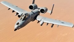 Während der Pilot der A-10 Warthog gerettet werden konnte, läuft die Rettungsmission des zuvor ...