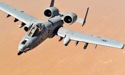 Während der Pilot der A-10 Warthog gerettet werden konnte, läuft die Rettungsmission des zuvor ...