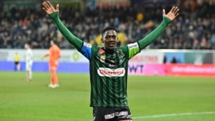 Kingstone Mutandwa traf dreimal.