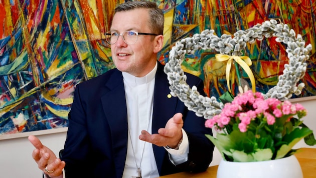 Der Geistliche sieht die österliche Botschaft auch im Kleinen, etwa in der Pflege Angehöriger.