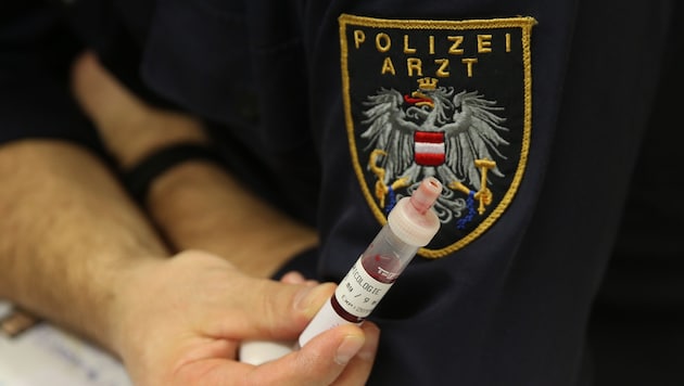 Der 35-Jährige wurde nach positivem Drogentest als gesuchter Einbrecher festgenommen. ...