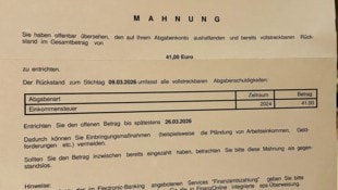 Rätselraten um 41 Euro Steuernachzahlung für Klimabonus, den Ternitzerin im Jahr 2024 erhielt. 