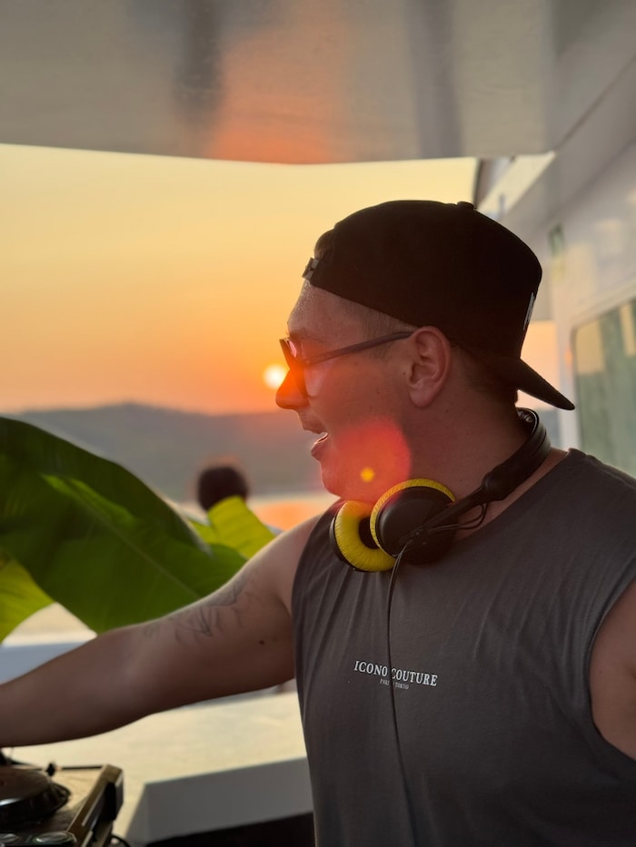 Bis nach Ibizza führten DJ MIDO seine Auftritte bereits.