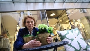 Barbara Gatt mit ihren Blumen, sie vermisst Wertschätzung