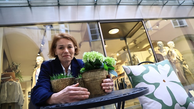Barbara Gatt mit ihren Blumen, sie vermisst Wertschätzung