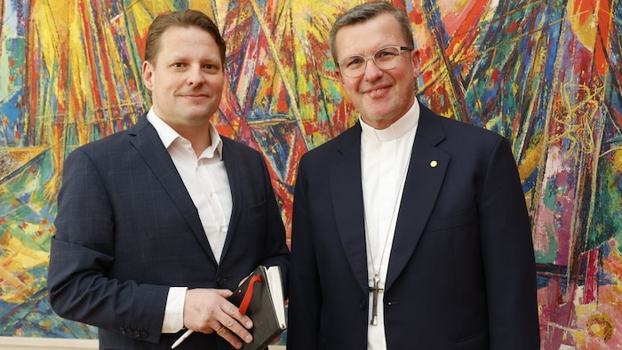 Weihbischof Johannes Freitag im Gespräch mit „Steirerkrone“- Chef vom Dienst Gerald Schwaiger