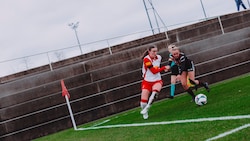 Greta Spinn (li.) und Salzburg zogen ins Cupfinale ein.