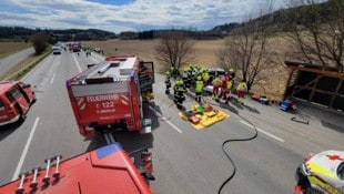 Die Einsatzkräfte am Unfallort