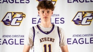 Kanduth erhielt ursprünglich ein Basketball-Stipendium