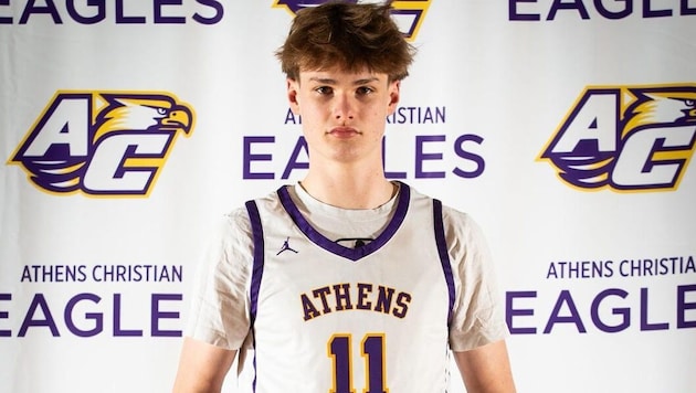 Kanduth erhielt ursprünglich ein Basketball-Stipendium