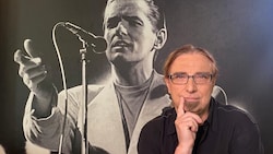 Rudi Dolezal gibt geheime Einblicke in Falcos Leben und sein Ende.