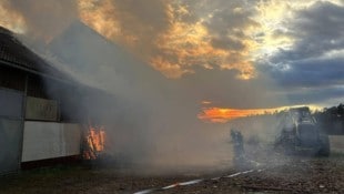 Am Samstagabend geriet ein Wirtschaftsgebäude in Kärnten in Brand.