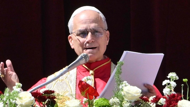 Papst Leo XIV. bei seiner ersten Ostermesse