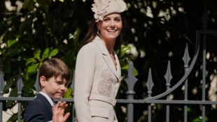 Strahlend in Cremeweiß: Prinzessin Kate feiert bei den Osterfeierlichkeiten in Windsor ihr ...