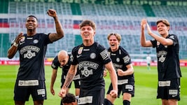 Schwarz-weißer Jubel in Wien-Hütteldorf