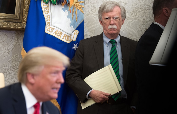 Auch seinen Ex-Berater John Bolton hat Trump im Visier.