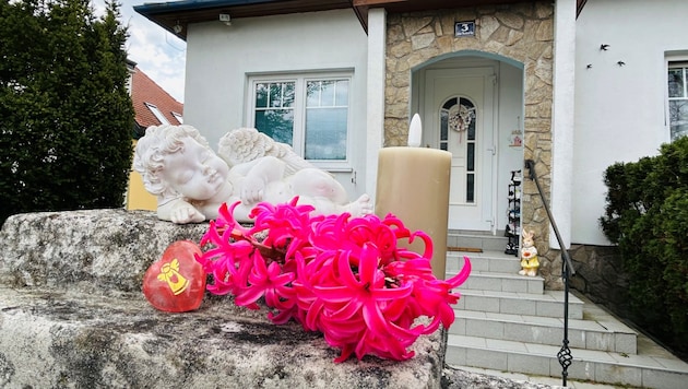 Die Leiche der Frau wurde im Garten des Hauses entdeckt. Die 38-Jährige wies Stich- und ...