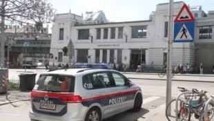 Die Polizei ist rund um die U-Bahn-Station Gumpendorfer Straße weiterhin im Dauereinsatz.