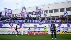 Austria Salzburg wurde am Ostermontag in Wels von Hunderten mitgereisten Fans unterstützt.  
