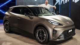 Stephan Schätzl stellt den Cupra Raval hier im Video vor.