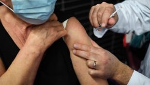 80 Prozent weniger Infektionen: Ältere Personen profitieren von der Covid-Impfung ...