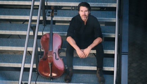 Matthias Bartolomey ist solo, in der Kammermusik, im Duo mit Klemens Bittmann, als Komponist und ...