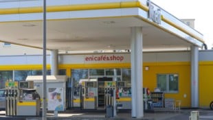 Auf diese Tankstelle in Enns hatte es ein unbekannter Täter am Ostersonntag abgesehen – doch es ...