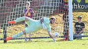 St. Pauls Goalie Dominik Messner war beim Elfmeter in der 96. Minute sogar dran!