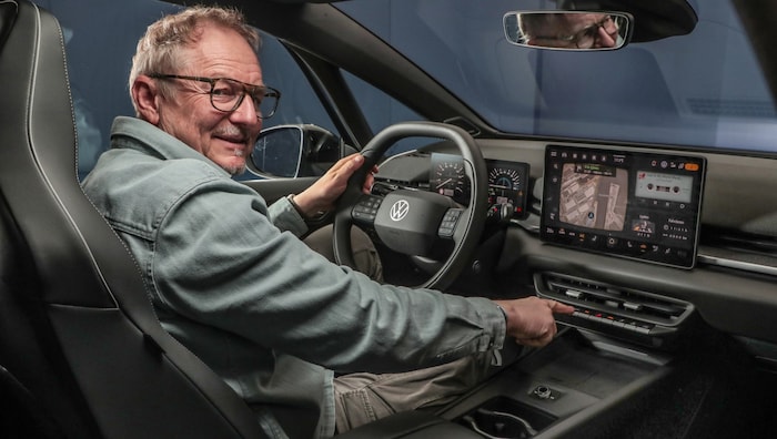 Endlich gibt es bei VW wieder echte Tasten – am Armaturenbrett und am Lenkrad.